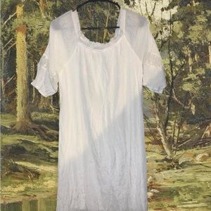 Naïf white Flowy off the shoulder dress